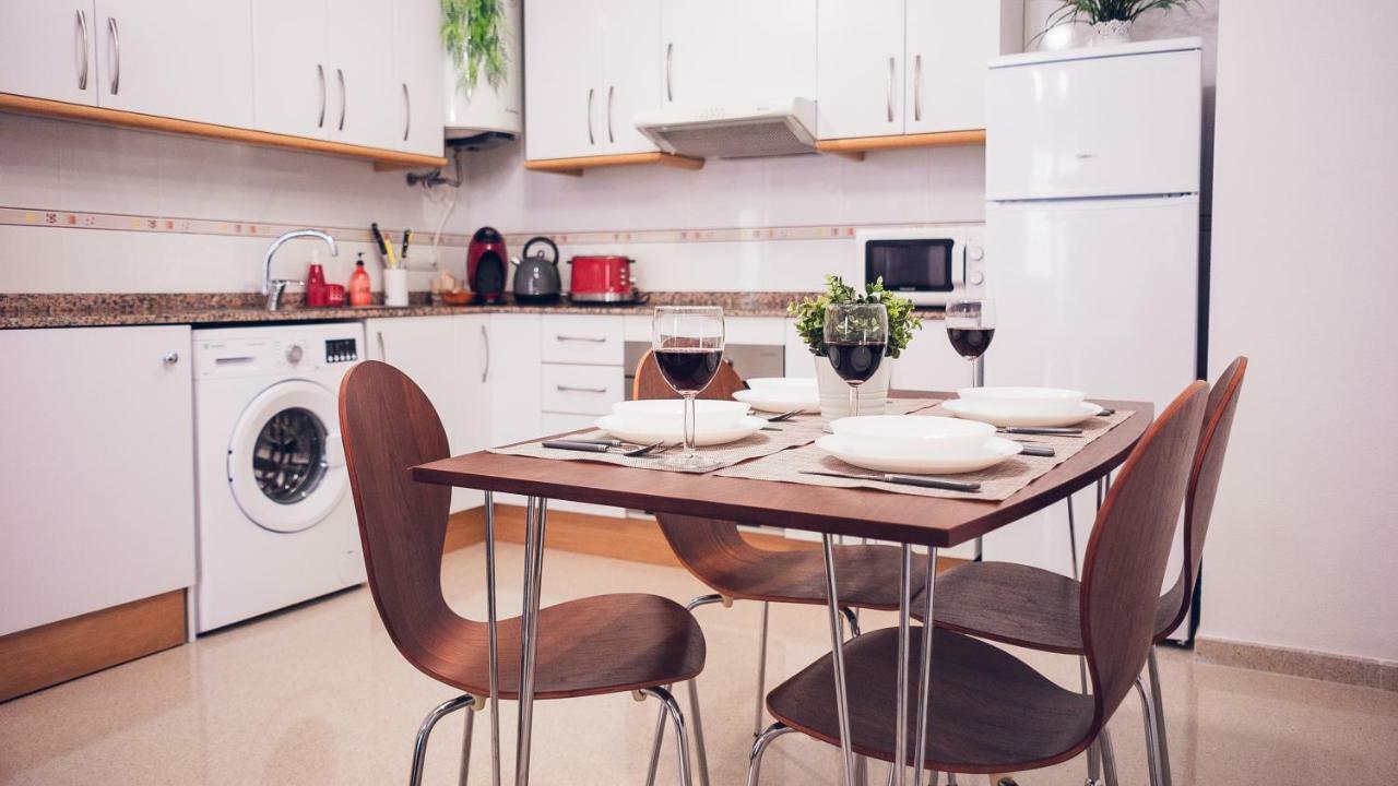 Apartamento En Centro Tradicional Alicante Luaran gambar