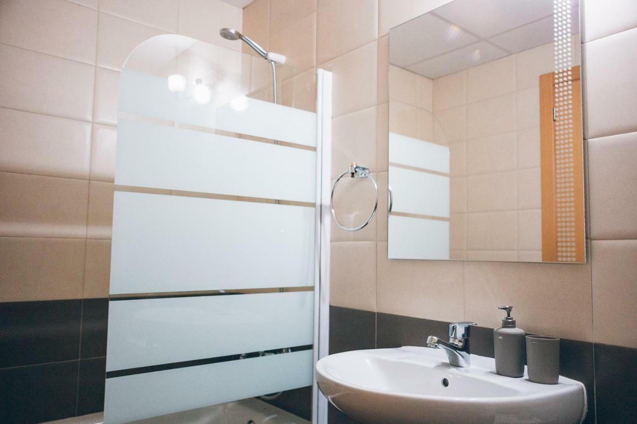Apartamento En Centro Tradicional Alicante Luaran gambar